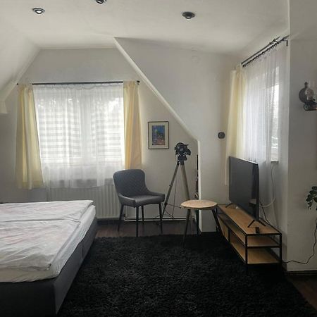 Studio - Hh Airport Hamburg Dış mekan fotoğraf