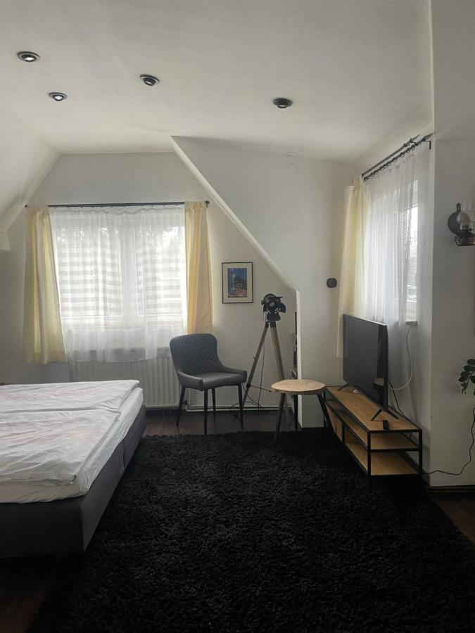 Studio - Hh Airport Hamburg Dış mekan fotoğraf